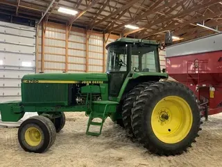 1992 John Deere 4760