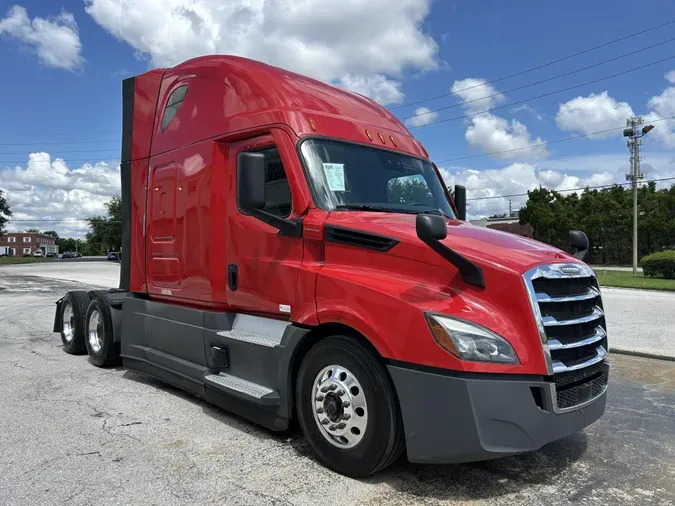 2022 Freightliner Cascadia