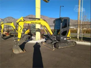 2019 NEW HOLLAND E37C
