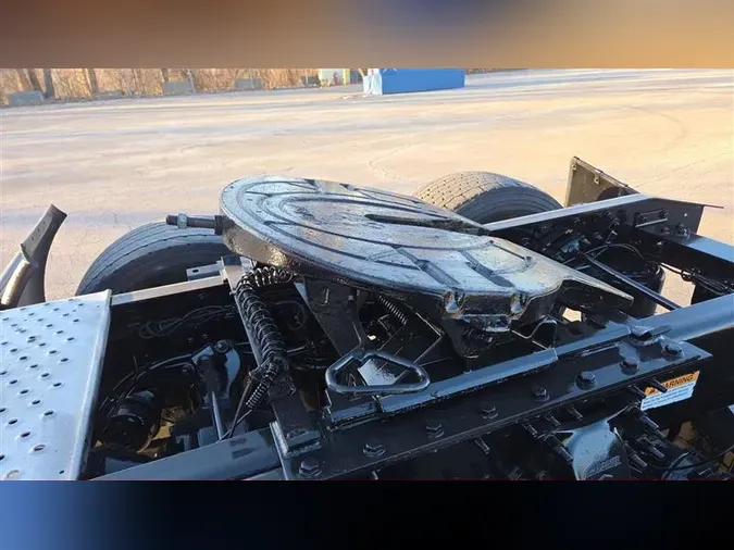 2020 FREIGHTLINER CA116