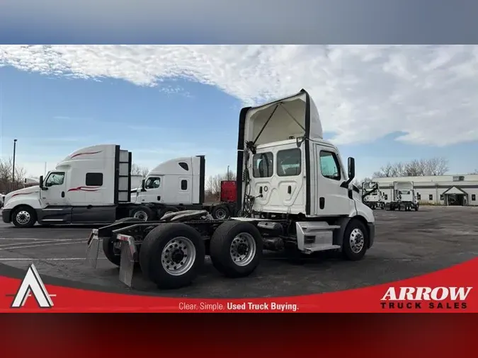 2021 FREIGHTLINER PE116