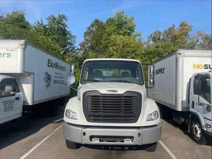 2020 Freightliner Business Class M2 10621fc6942cfb53c146a17bafb76f78907