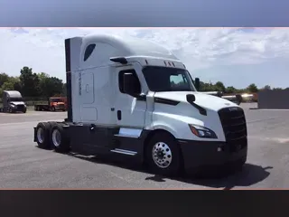 2023 Freightliner Cascadia 126