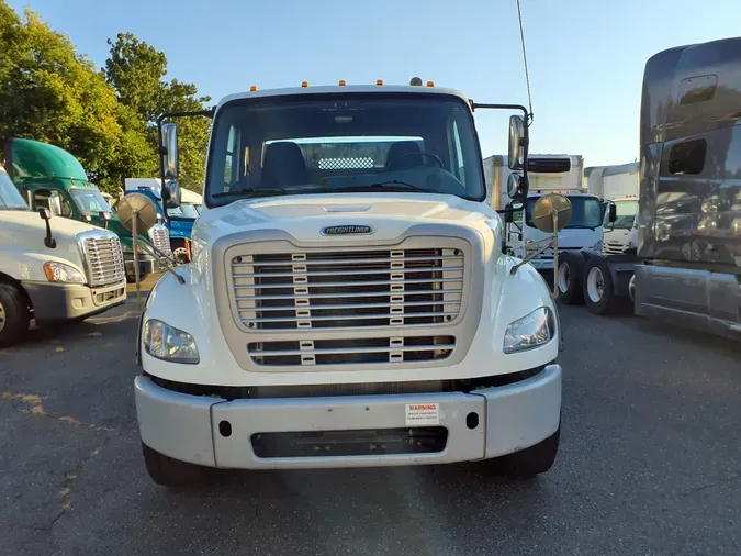 2015 FREIGHTLINER/MERCEDES M2 112