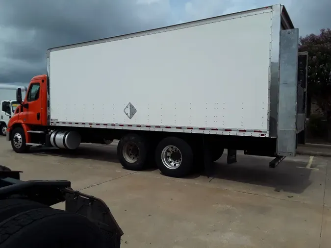 2017 FREIGHTLINER/MERCEDES CASCADIA 113" DAYCAB