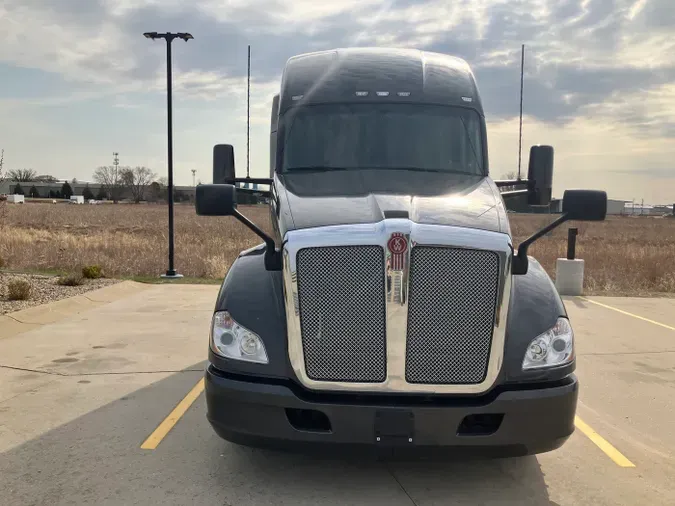 2020 Kenworth T680