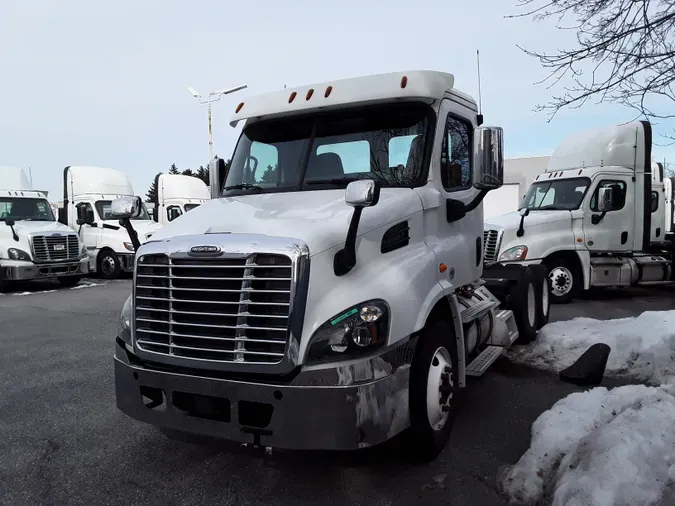 2018 FREIGHTLINER/MERCEDES CASCADIA 11322041fc8ba2f29b11b6a82afa0dea022