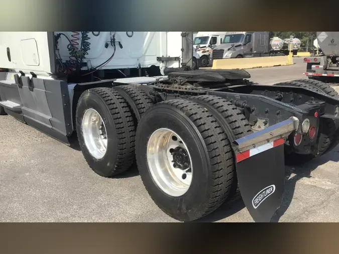 2021 Freightliner Cascadia