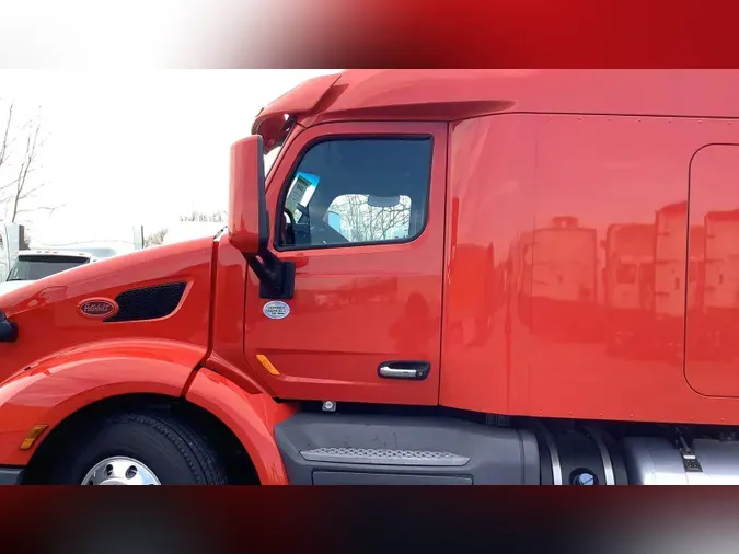 2021 Peterbilt 579