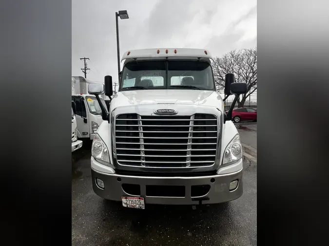 2019 FREIGHTLINER/MERCEDES CASCADIA 113