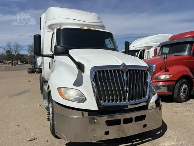 2018 INTERNATIONAL LT