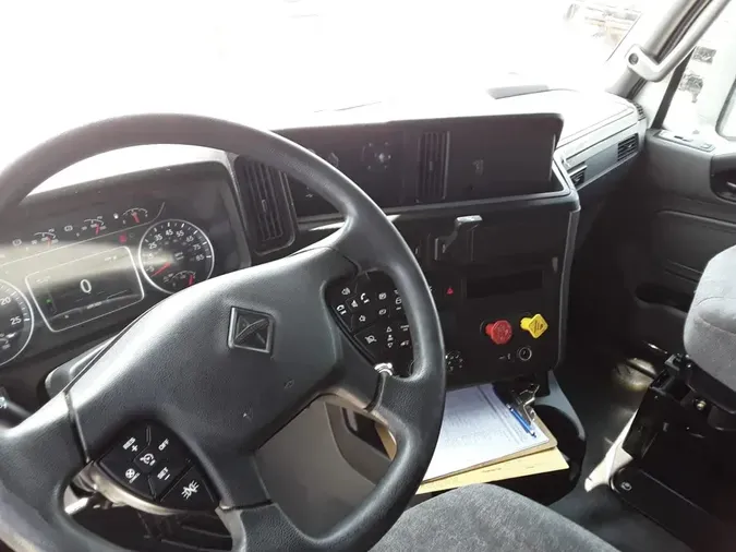 2019 NAVISTAR INTERNATIONAL LT625 SLPR CAB