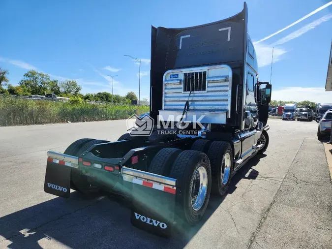 2024 VOLVO VNL64T860