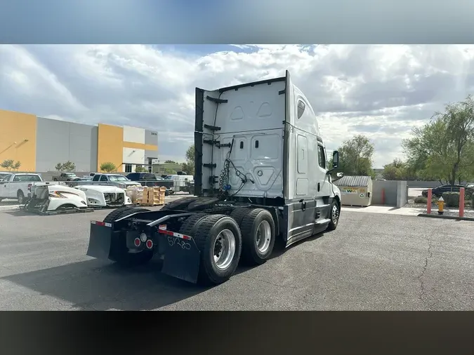 2021 Freightliner Cascadia