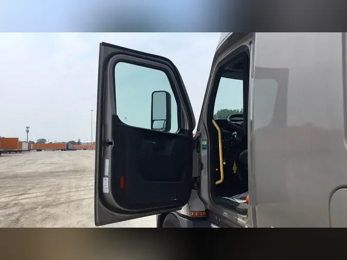 2024 Freightliner Cascadia