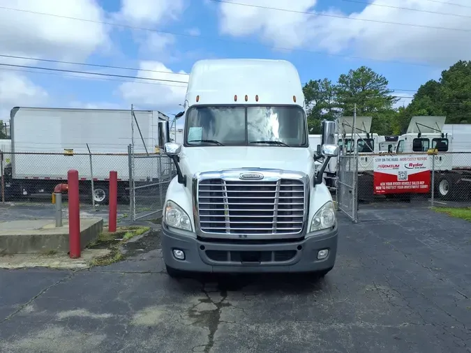 2019 FREIGHTLINER CASCADIA 125