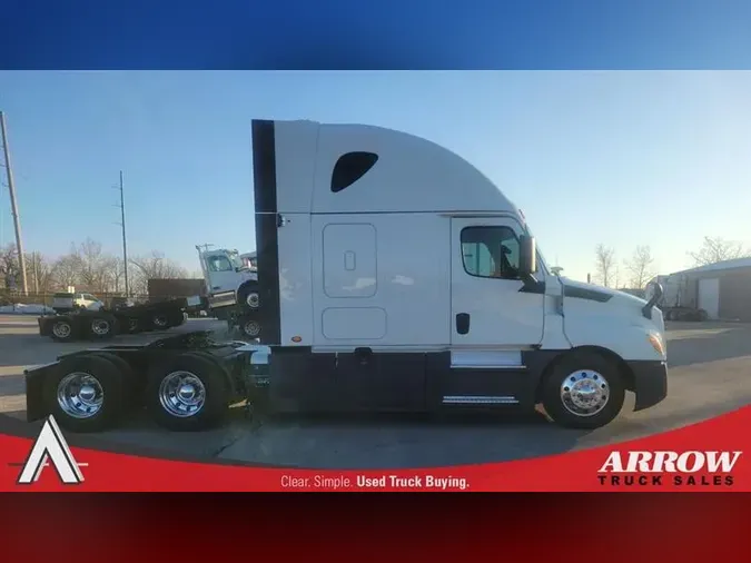 2020 FREIGHTLINER CA126