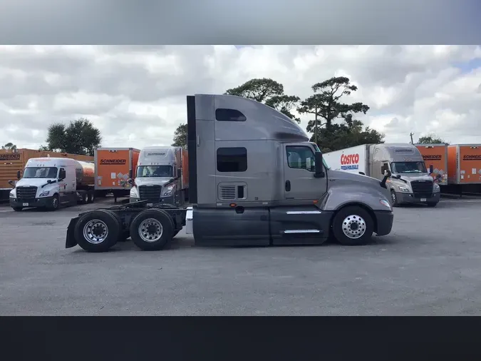 2022 International LT221a05a1f681a693320b03261f0da021