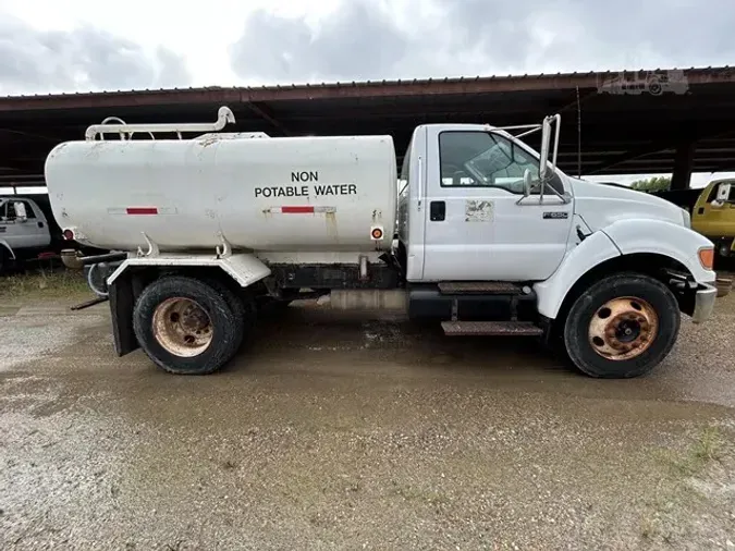 2006 FORD F650 SD