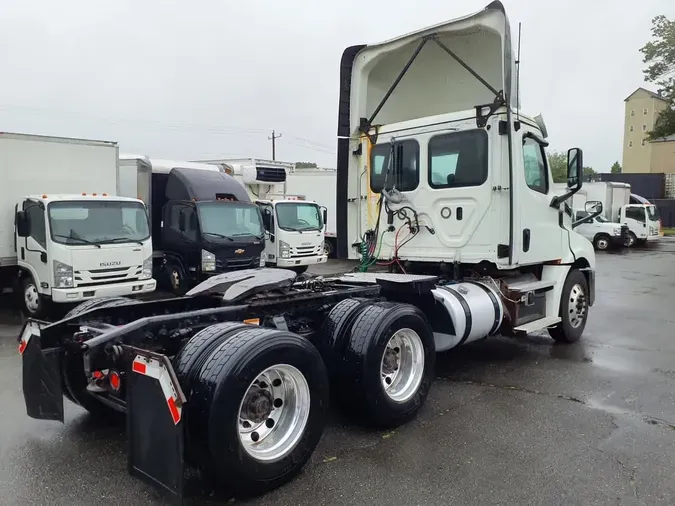 2019 FREIGHTLINER NEW CASCADIA PX12664