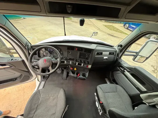2022 Kenworth T680