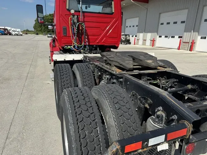 2018 International LT&reg; Series Day Cab