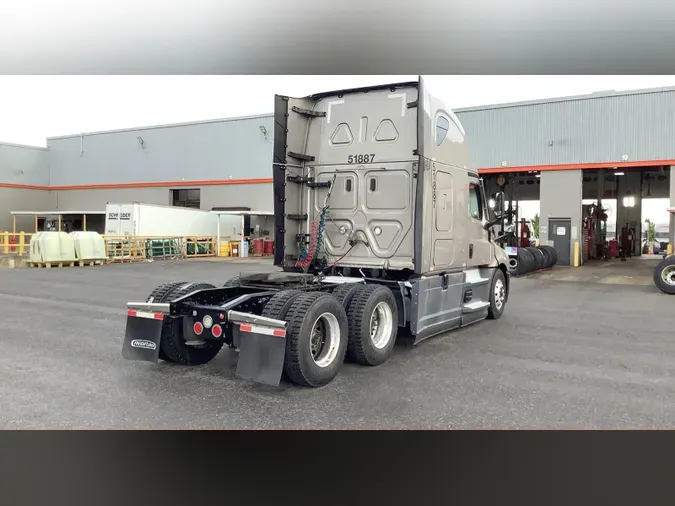 2021 Freightliner Cascadia