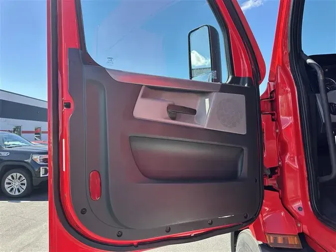 2022 FREIGHTLINER CA1162222155ec6947a866392ad2170b0dcd2