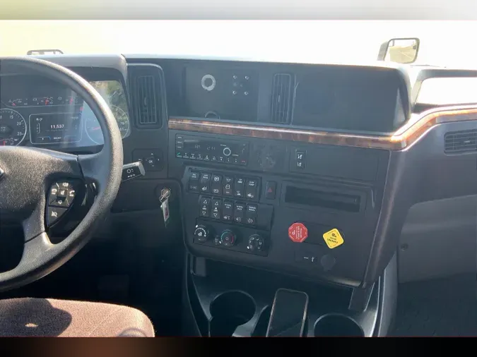 2022 INT LT625 6x4