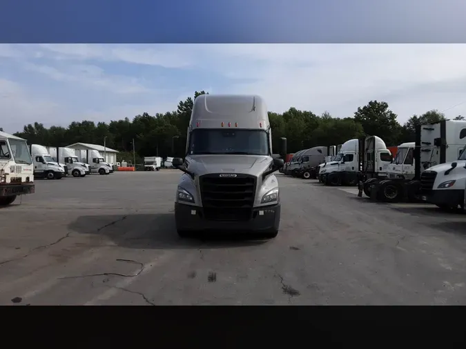 2021 Freightliner Cascadia