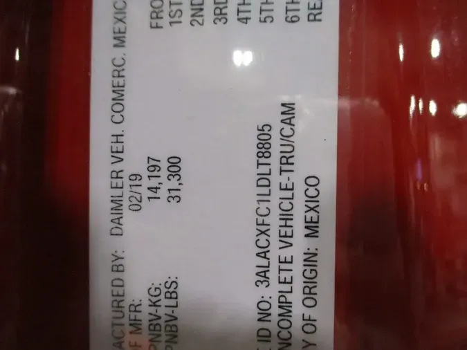 2020 FREIGHTLINER/MERCEDES M2 106