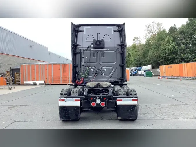 2024 Freightliner Cascadia