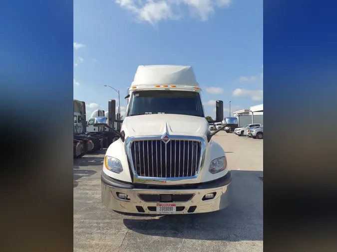2020 NAVISTAR INTERNATIONAL LT625 SLPR CAB
