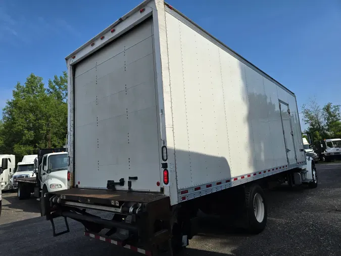 2016 FREIGHTLINER/MERCEDES M2 106