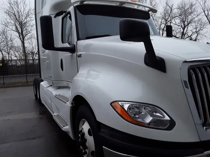 2020 NAVISTAR INTERNATIONAL LT625 SLPR CAB