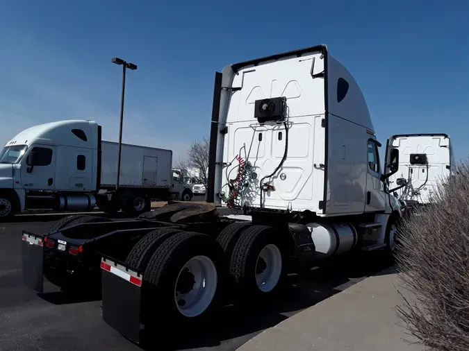 2018 FREIGHTLINER/MERCEDES CASCADIA