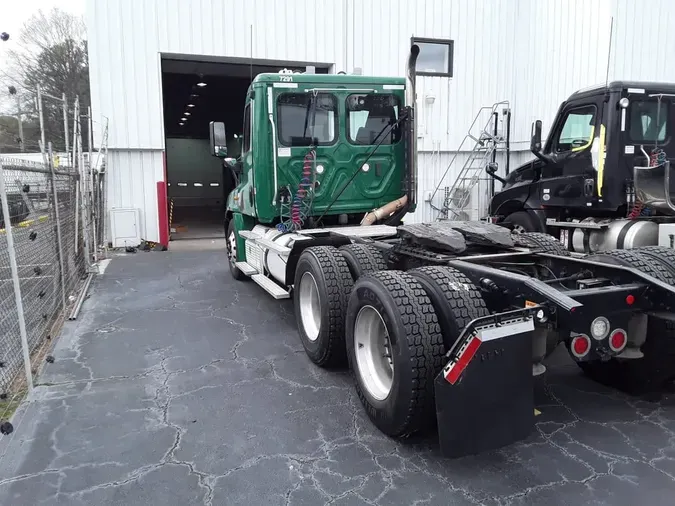 2019 FREIGHTLINER/MERCEDES CASCADIA 125