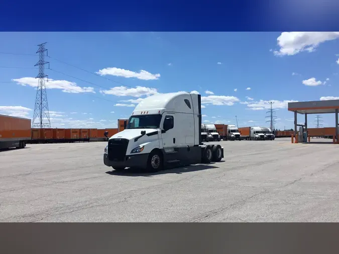 2023 Freightliner Cascadia 126