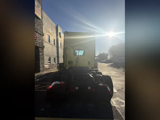 2023 Peterbilt 579