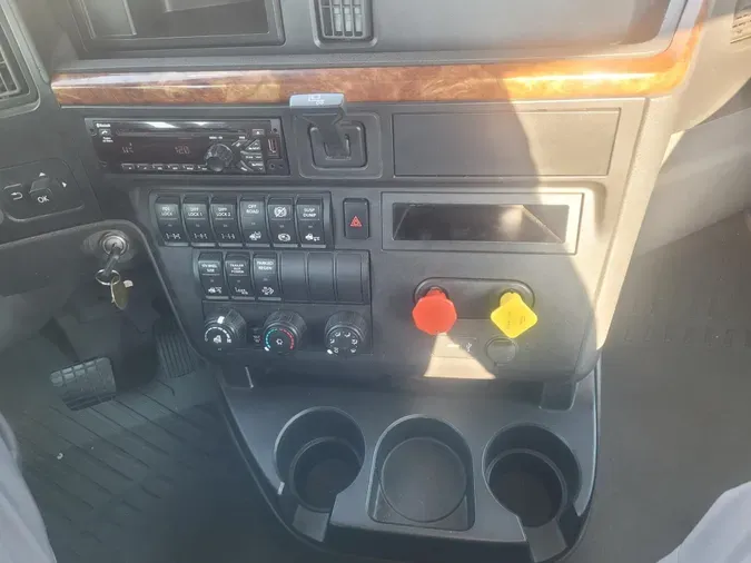 2021 International LT625