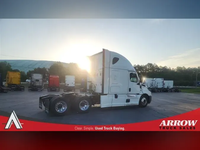 2021 FREIGHTLINER CA126