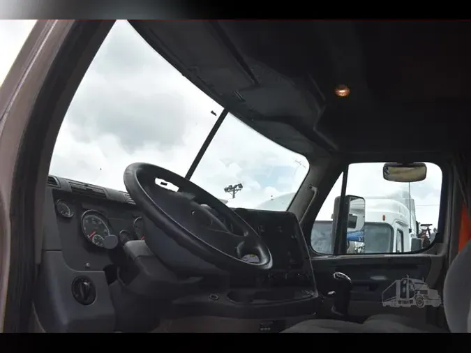 2015 FREIGHTLINER CASCADIA 125