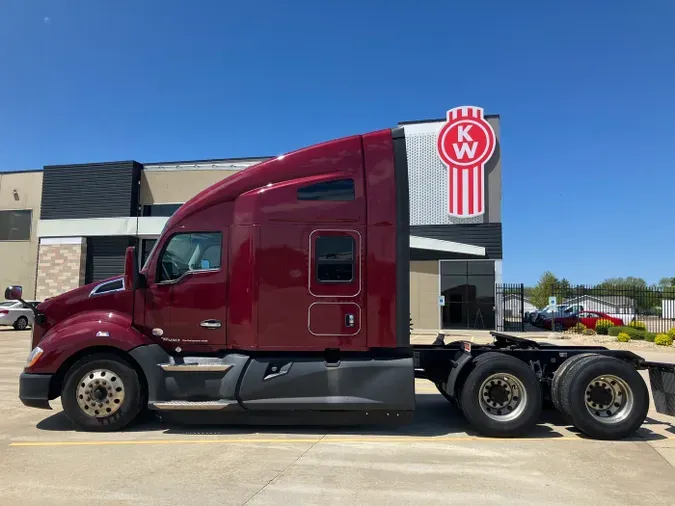 2021 Kenworth T680