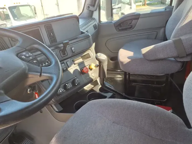 2021 NAVISTAR INTERNATIONAL LT625 DAYCAB S/A