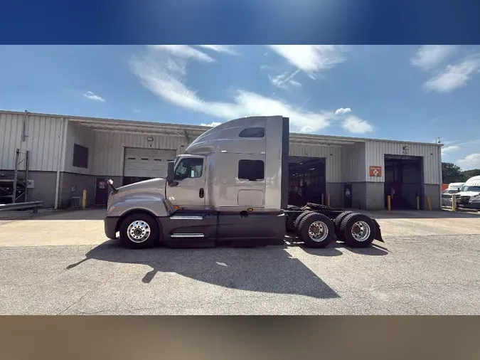 2022 International LT