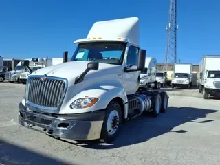 2019 NAVISTAR INTERNATIONAL LT625 DAYCAB T/A