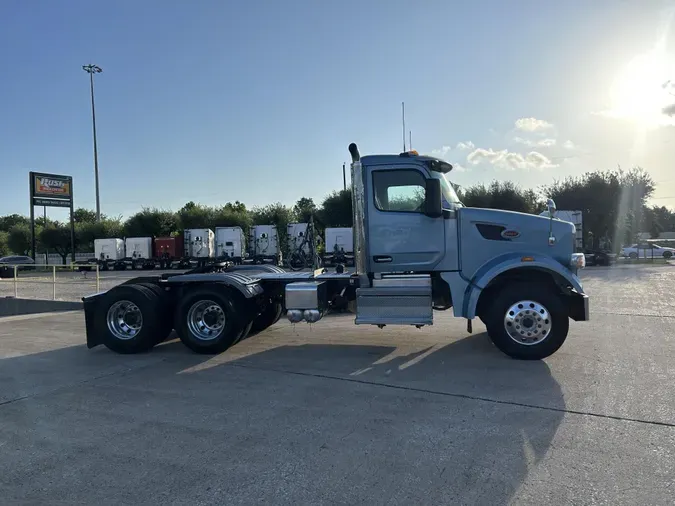 2022 Peterbilt 567