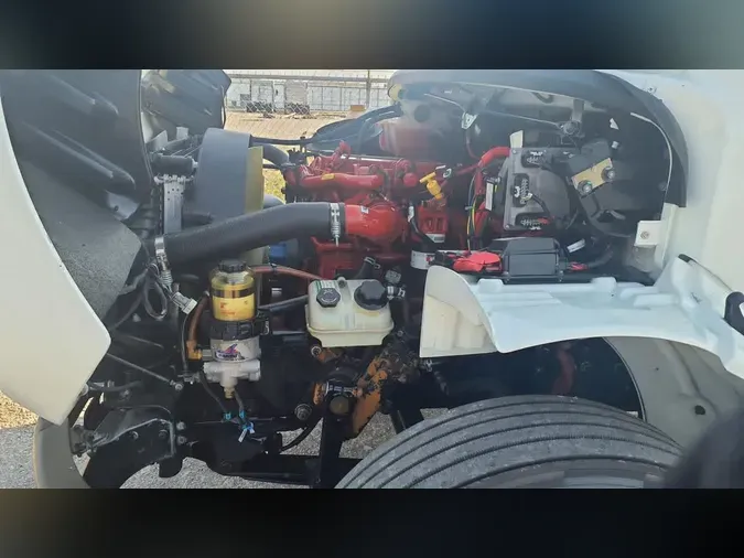 2019 FREIGHTLINER/MERCEDES M2 106