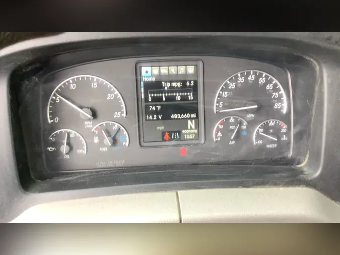 2020 Freightliner Cascadia 126