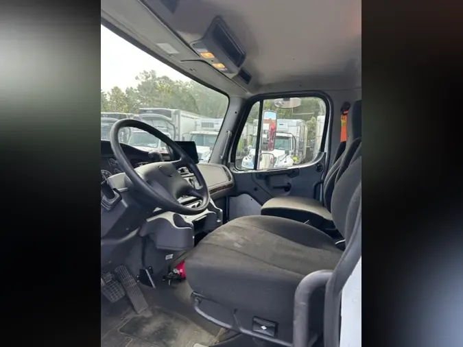 2021 FREIGHTLINER/MERCEDES M2 106
